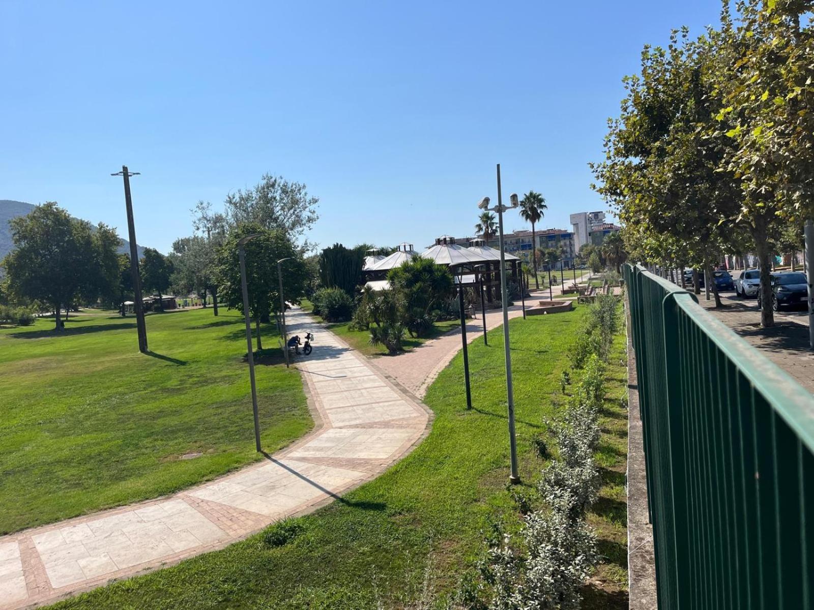 La Casa Di Rebecca Διαμέρισμα Σαλέρνο Εξωτερικό φωτογραφία